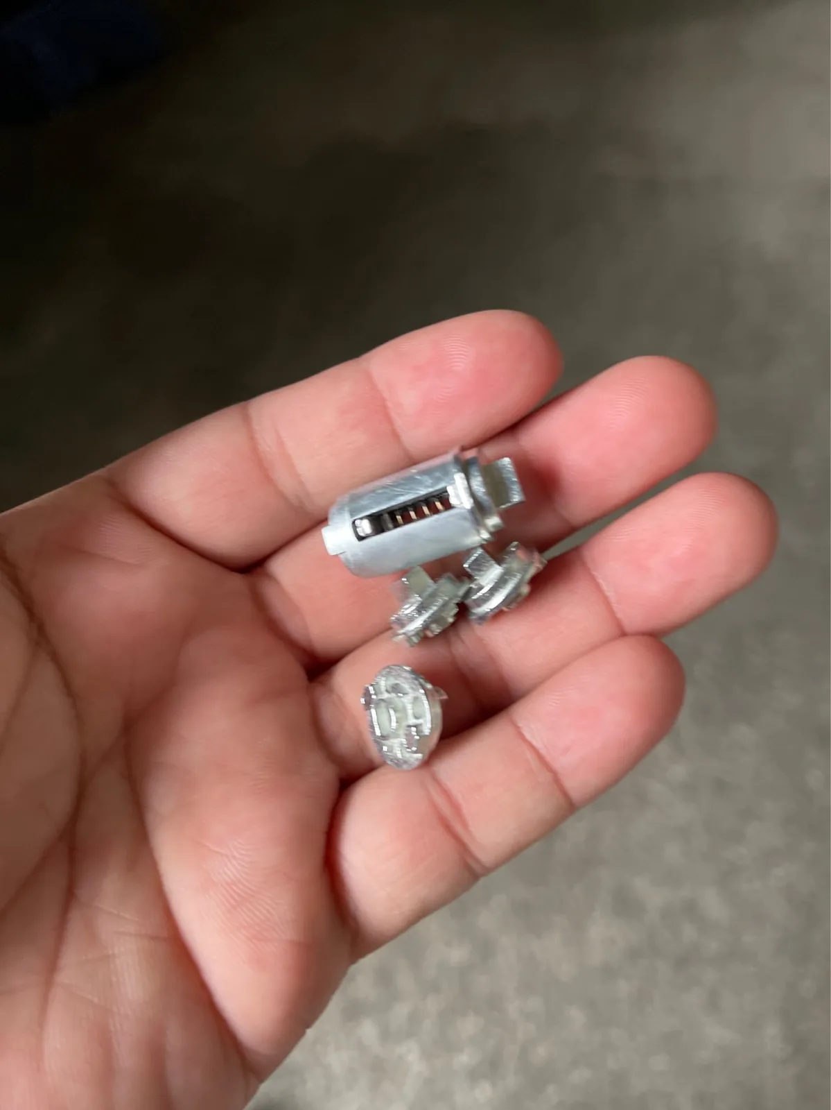 压铸小件