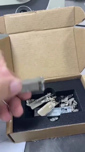 成品开箱与配件核对